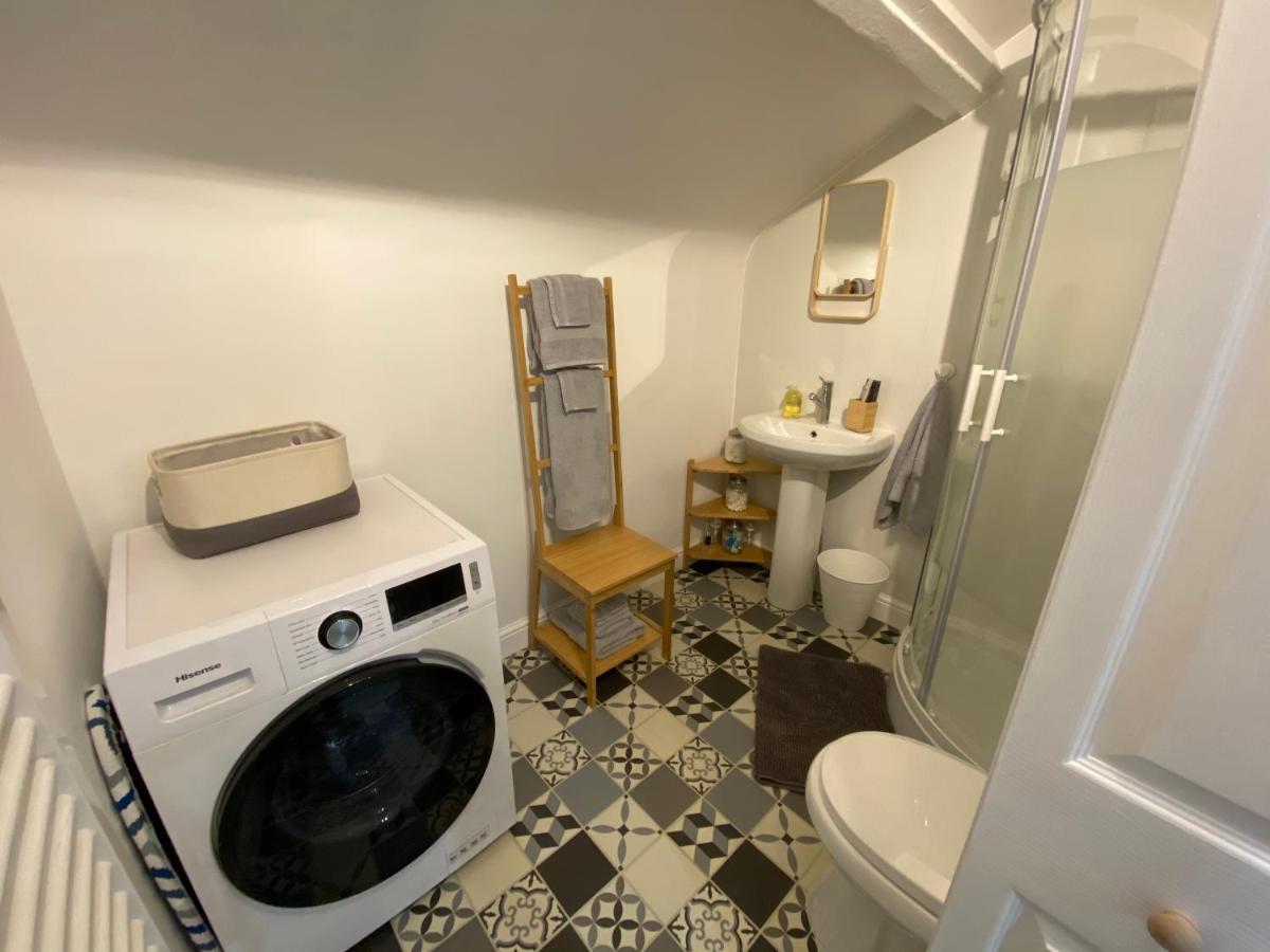 Craven Lodge Guesthouse Порт-Толбот Екстер'єр фото