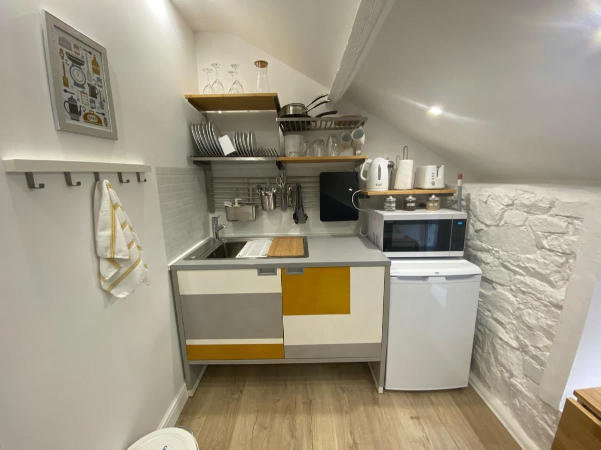 Craven Lodge Guesthouse Порт-Толбот Екстер'єр фото